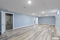 3518 West Garfield Street, Davenport, IA 52804