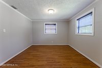 9264 Norfolk Boulevard, Jacksonville, FL 32208