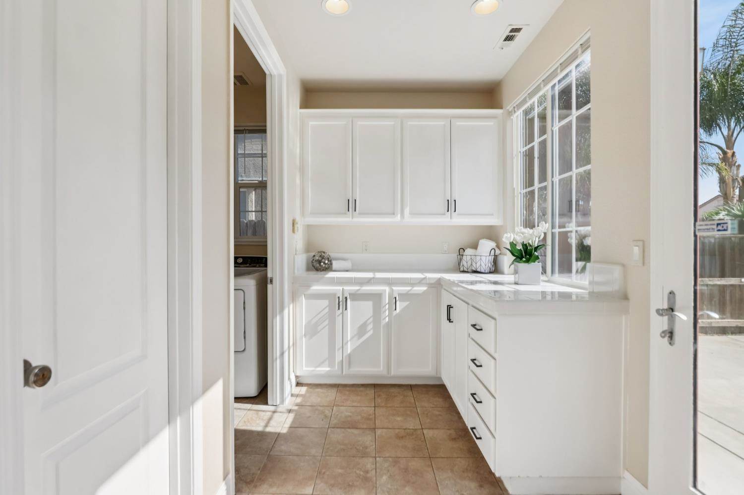 1412 Cliff Swallow Drive, Patterson, CA 95363