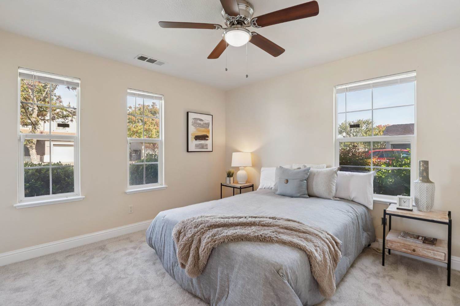 1412 Cliff Swallow Drive, Patterson, CA 95363