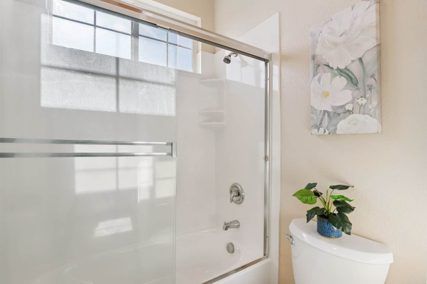 1412 Cliff Swallow Drive, Patterson, CA 95363