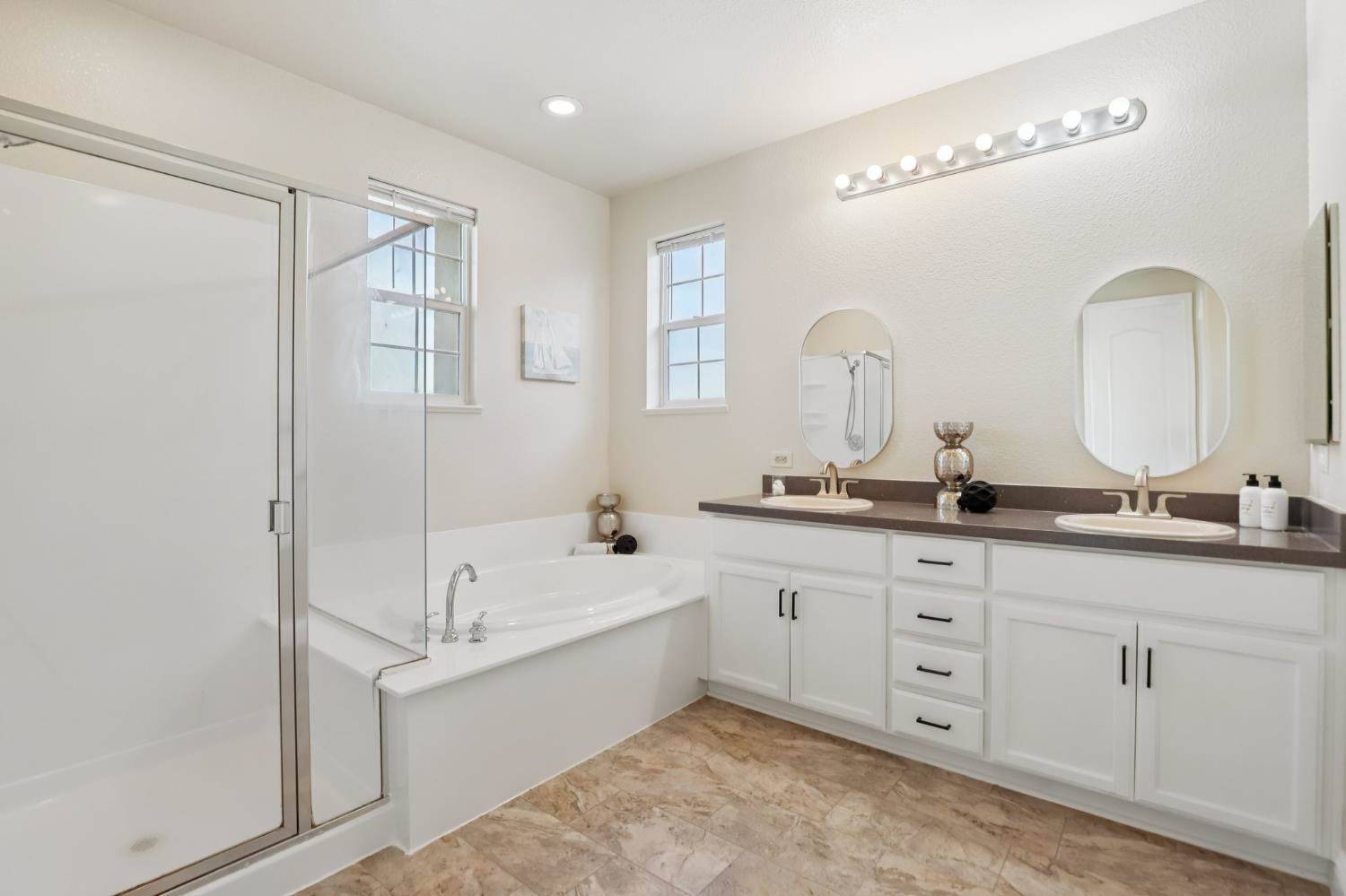 1412 Cliff Swallow Drive, Patterson, CA 95363