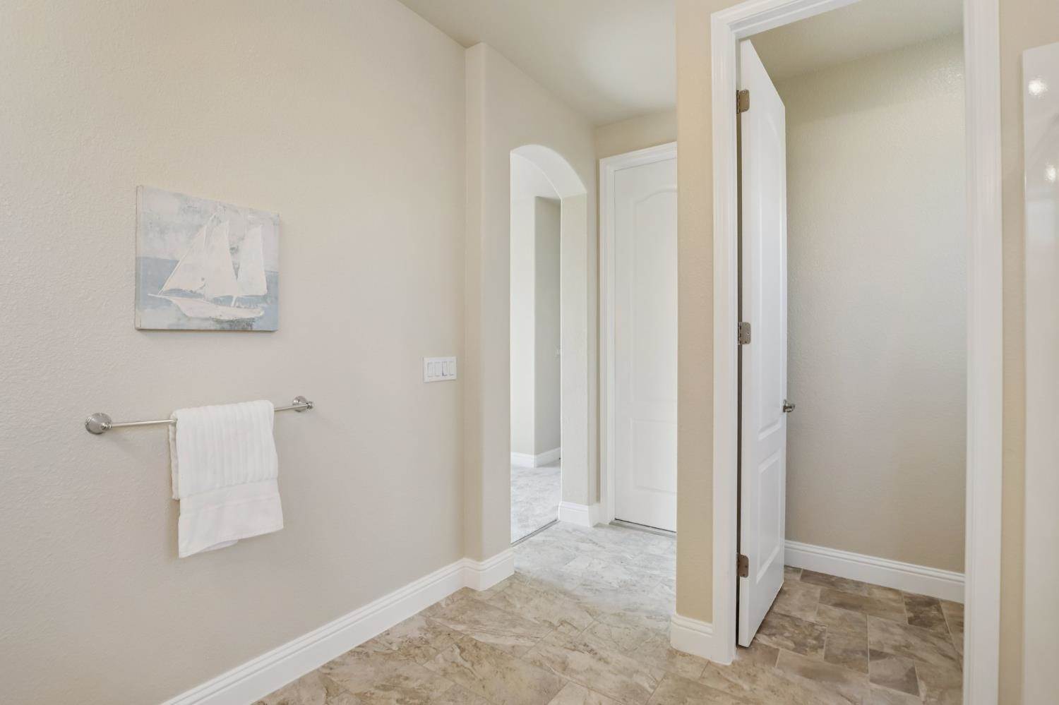 1412 Cliff Swallow Drive, Patterson, CA 95363