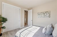 1412 Cliff Swallow Drive, Patterson, CA 95363