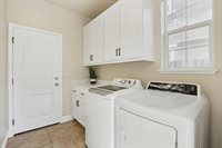 1412 Cliff Swallow Drive, Patterson, CA 95363