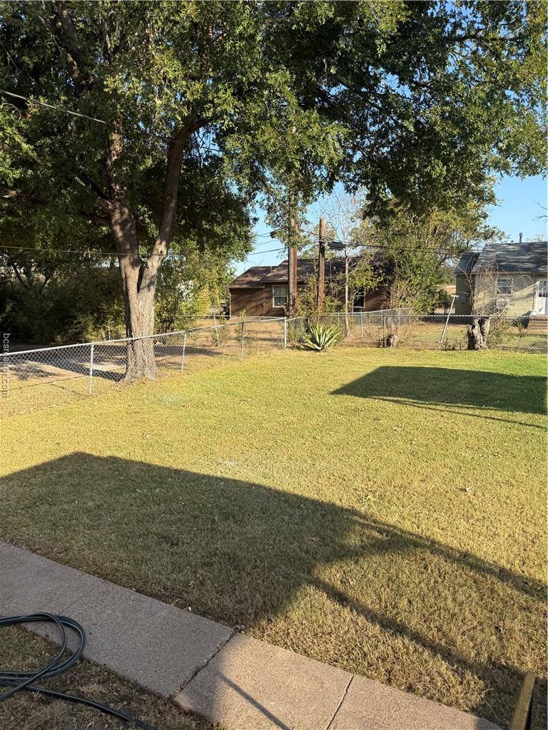 709 Churchill Drive, Bryan, TX 77801
