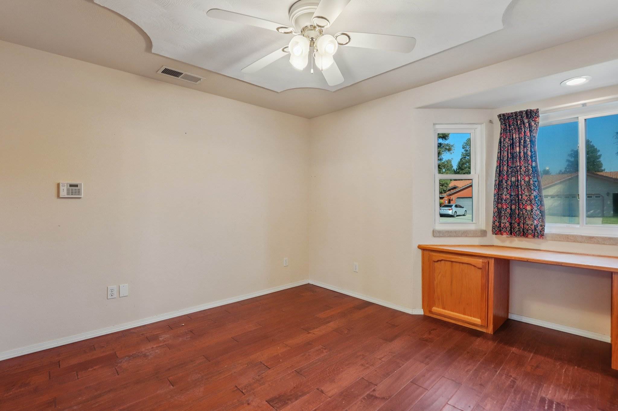 526 Grenache Ave., Madera, CA 93637