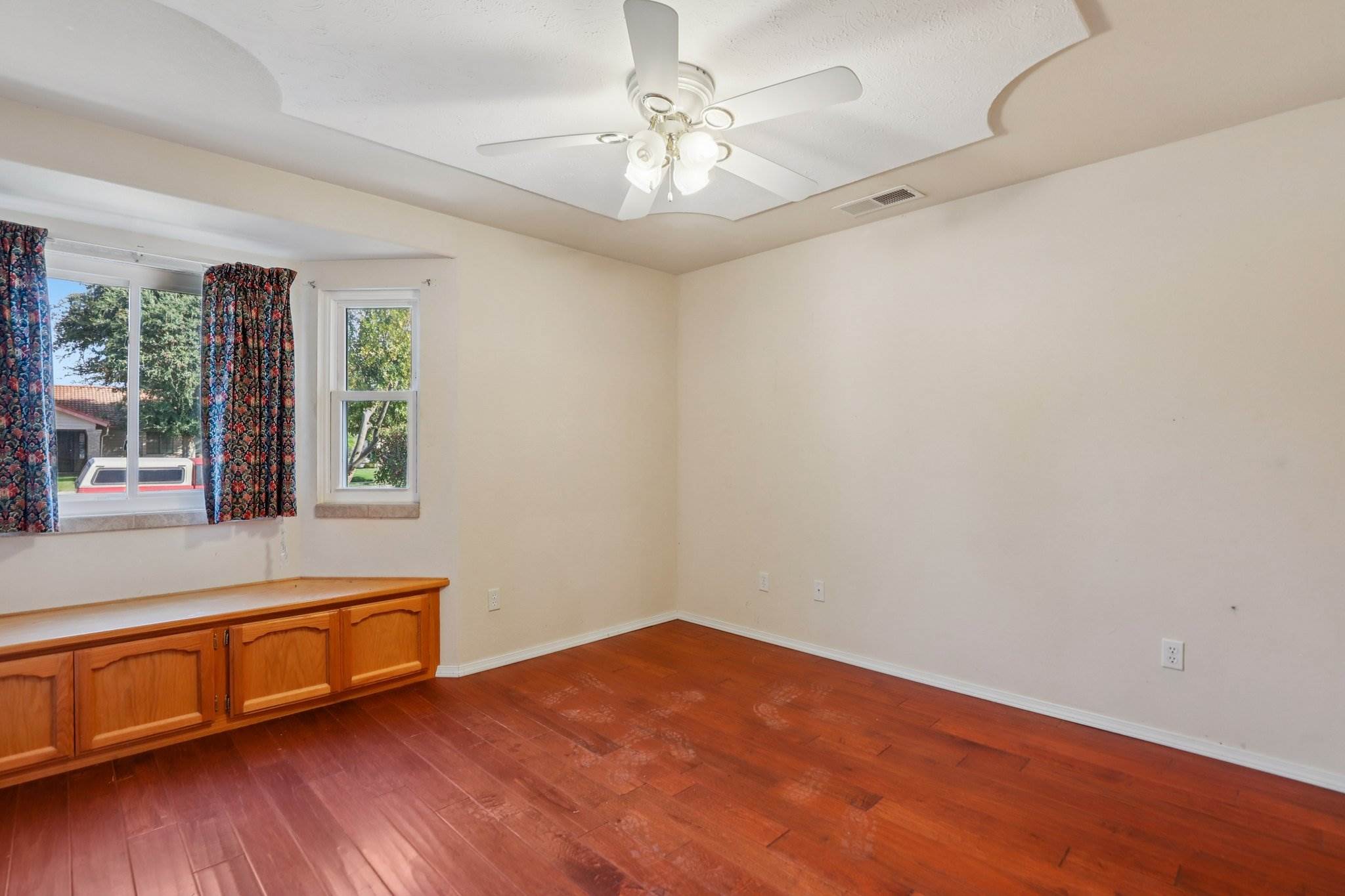 526 Grenache Ave., Madera, CA 93637