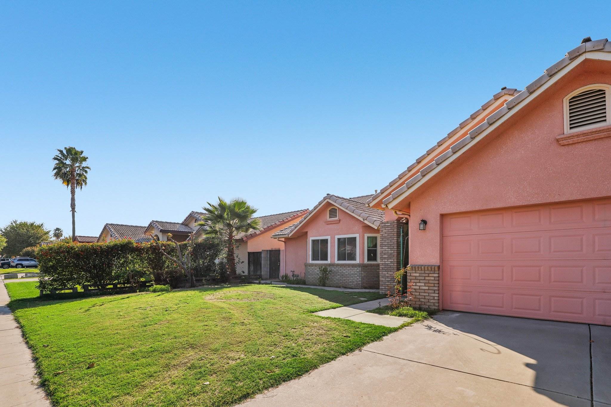 526 Grenache Ave., Madera, CA 93637