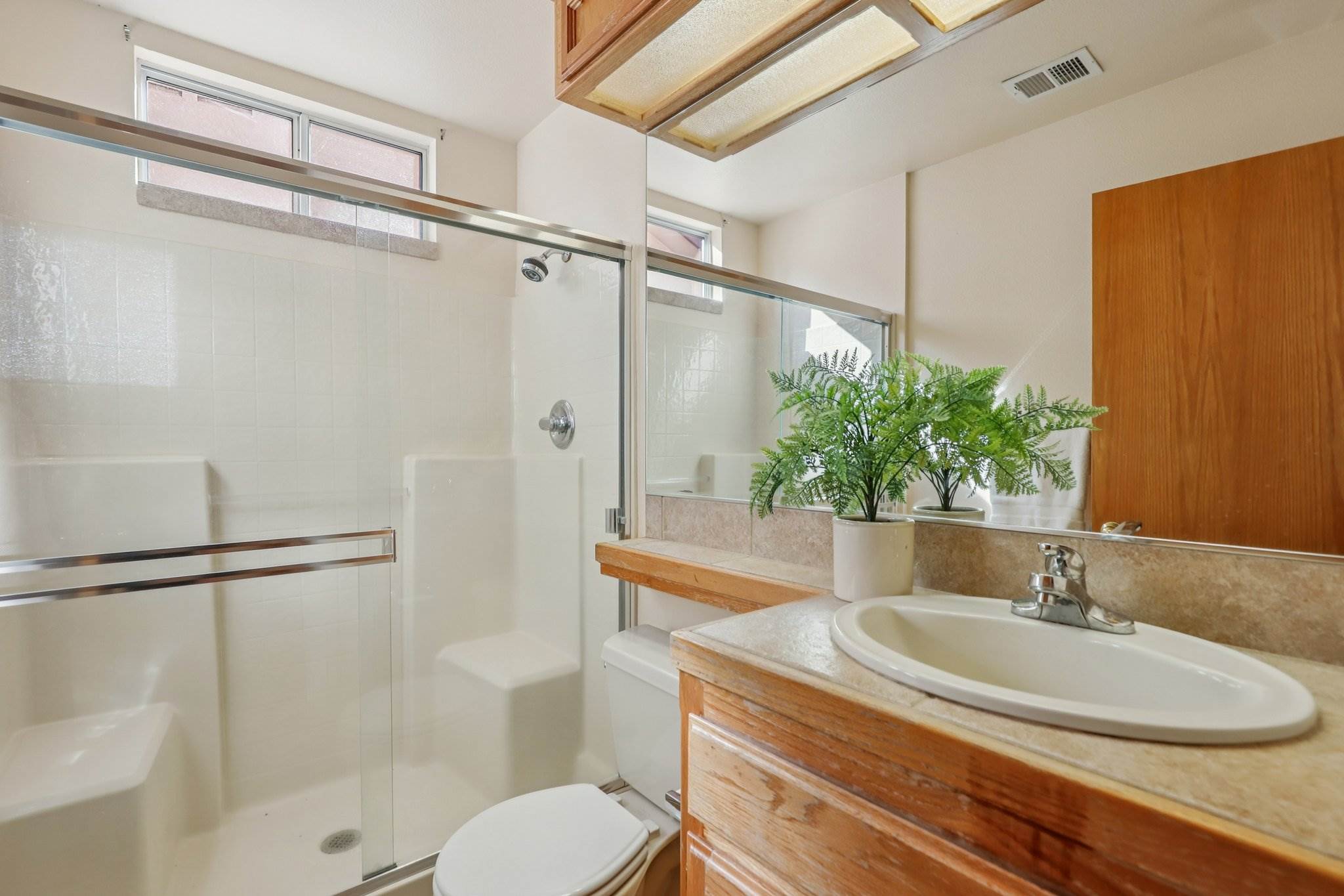 526 Grenache Ave., Madera, CA 93637