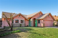 526 Grenache Ave., Madera, CA 93637