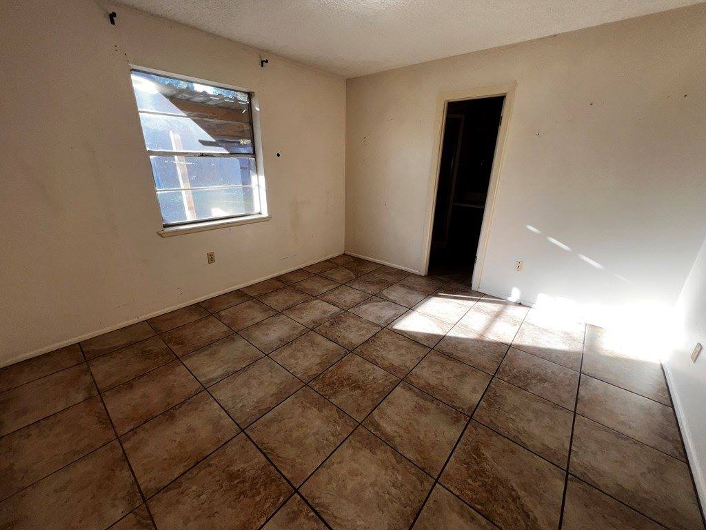 165 Greenforest, Nash, TX 75569