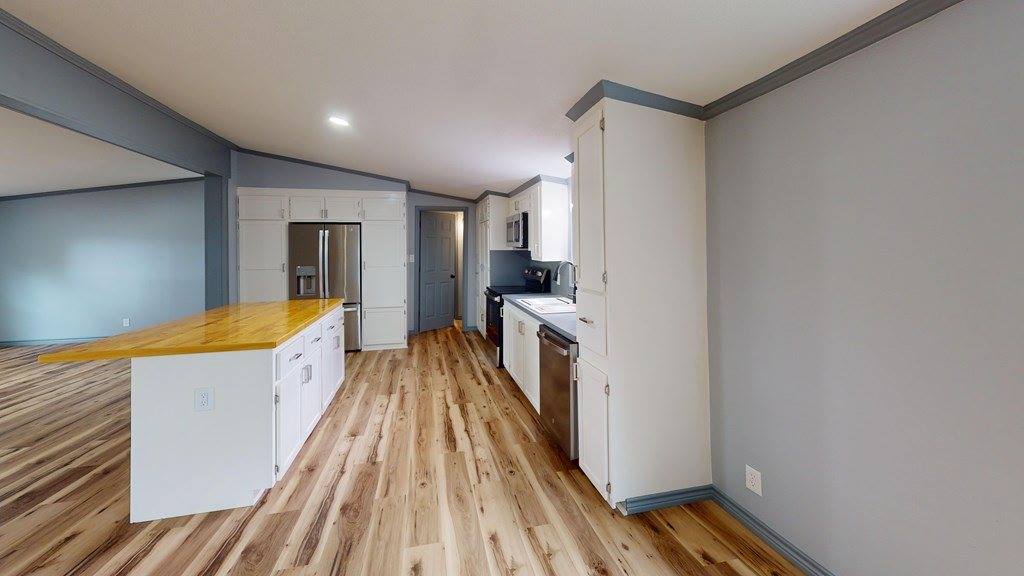 205 Lynch, New Boston, TX 75570