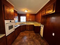 504 Redwater Rd, Wake Village, TX 75501