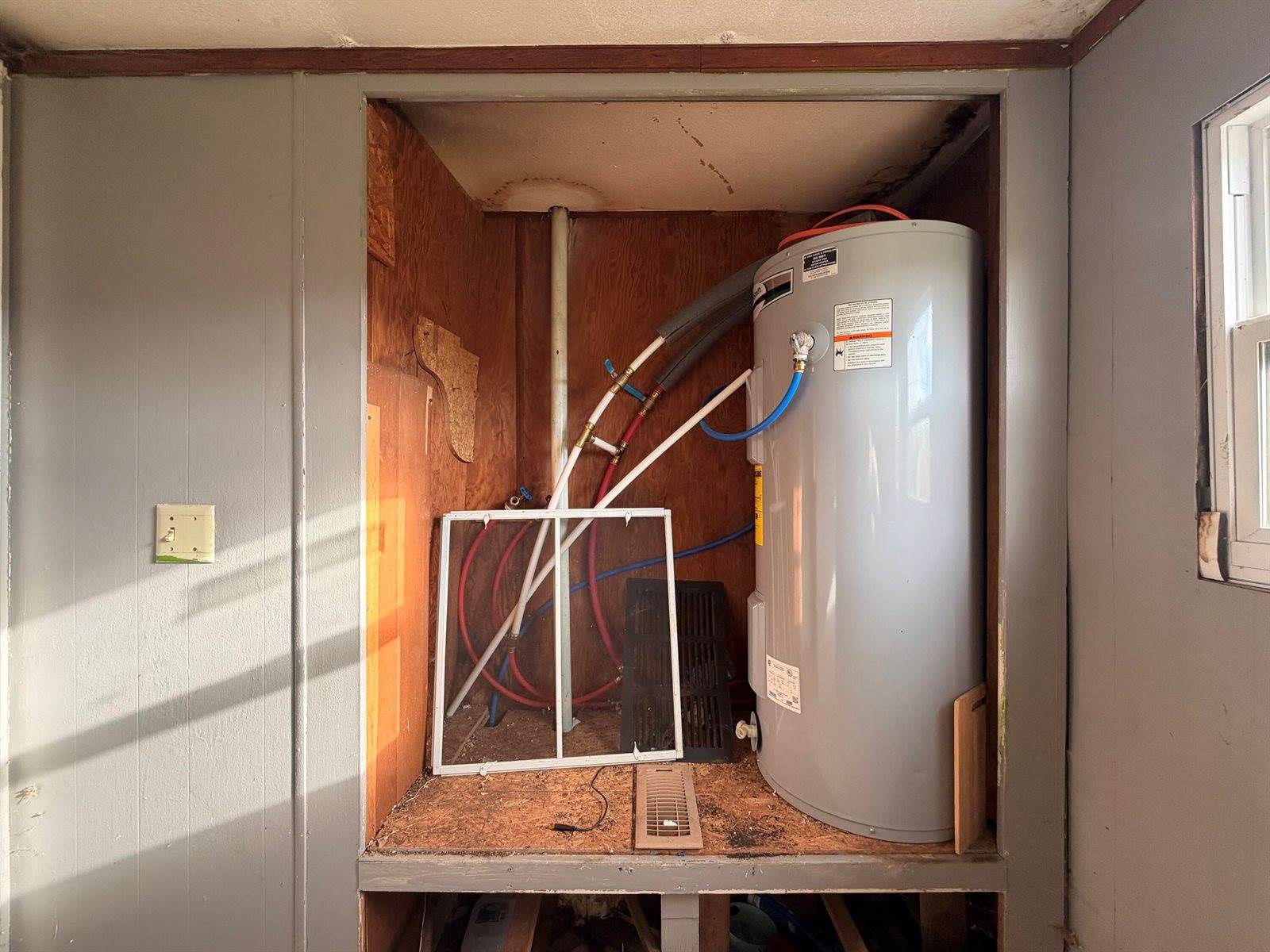 1227 Frenchville Road, Ashland, ME 04732