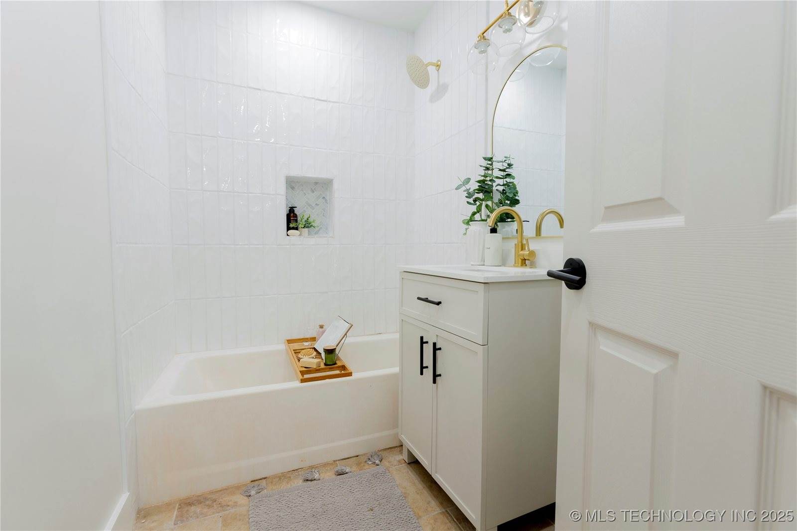 802 East Delaware Avenue, McAlester, OK 74501