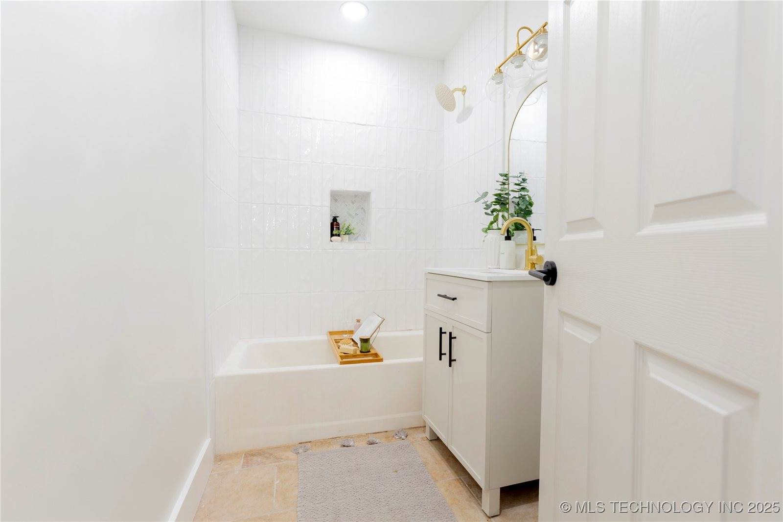 802 East Delaware Avenue, McAlester, OK 74501