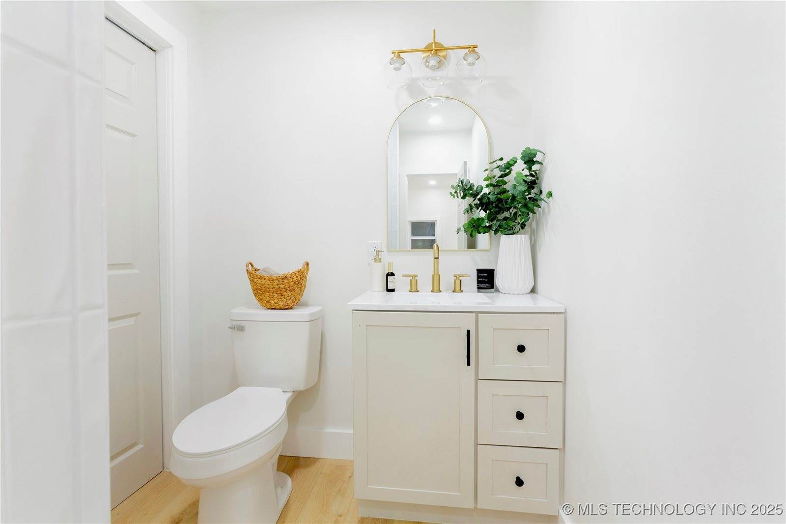 802 East Delaware Avenue, McAlester, OK 74501