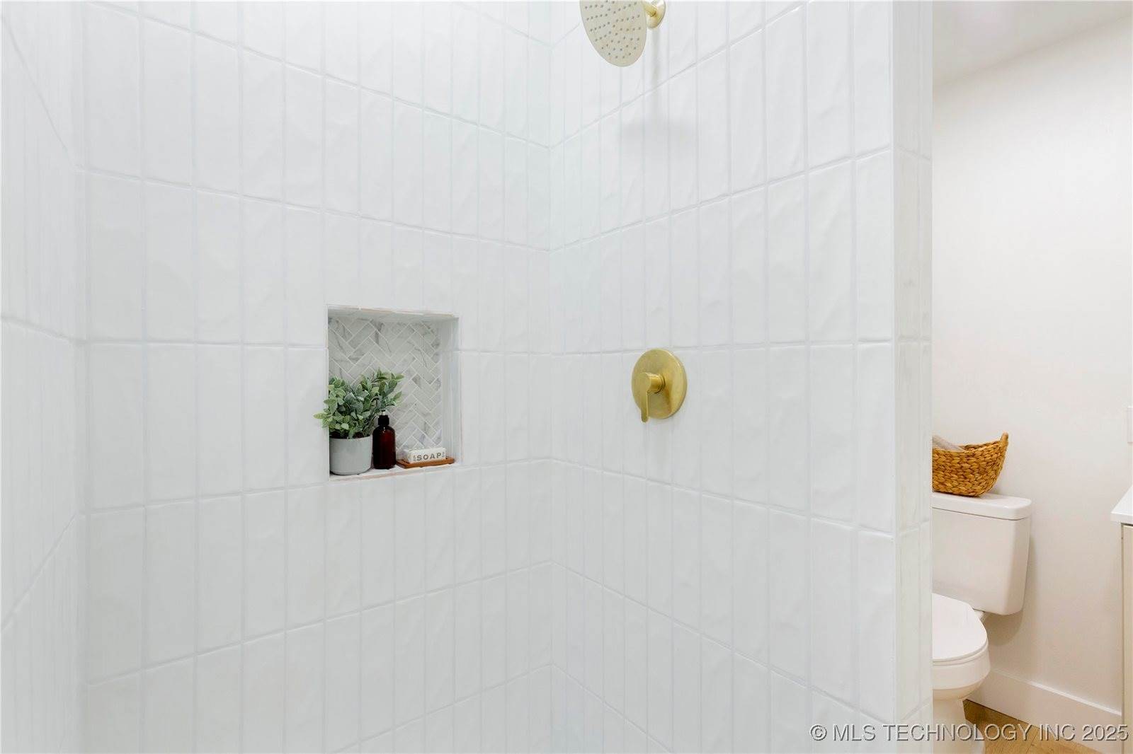 802 East Delaware Avenue, McAlester, OK 74501