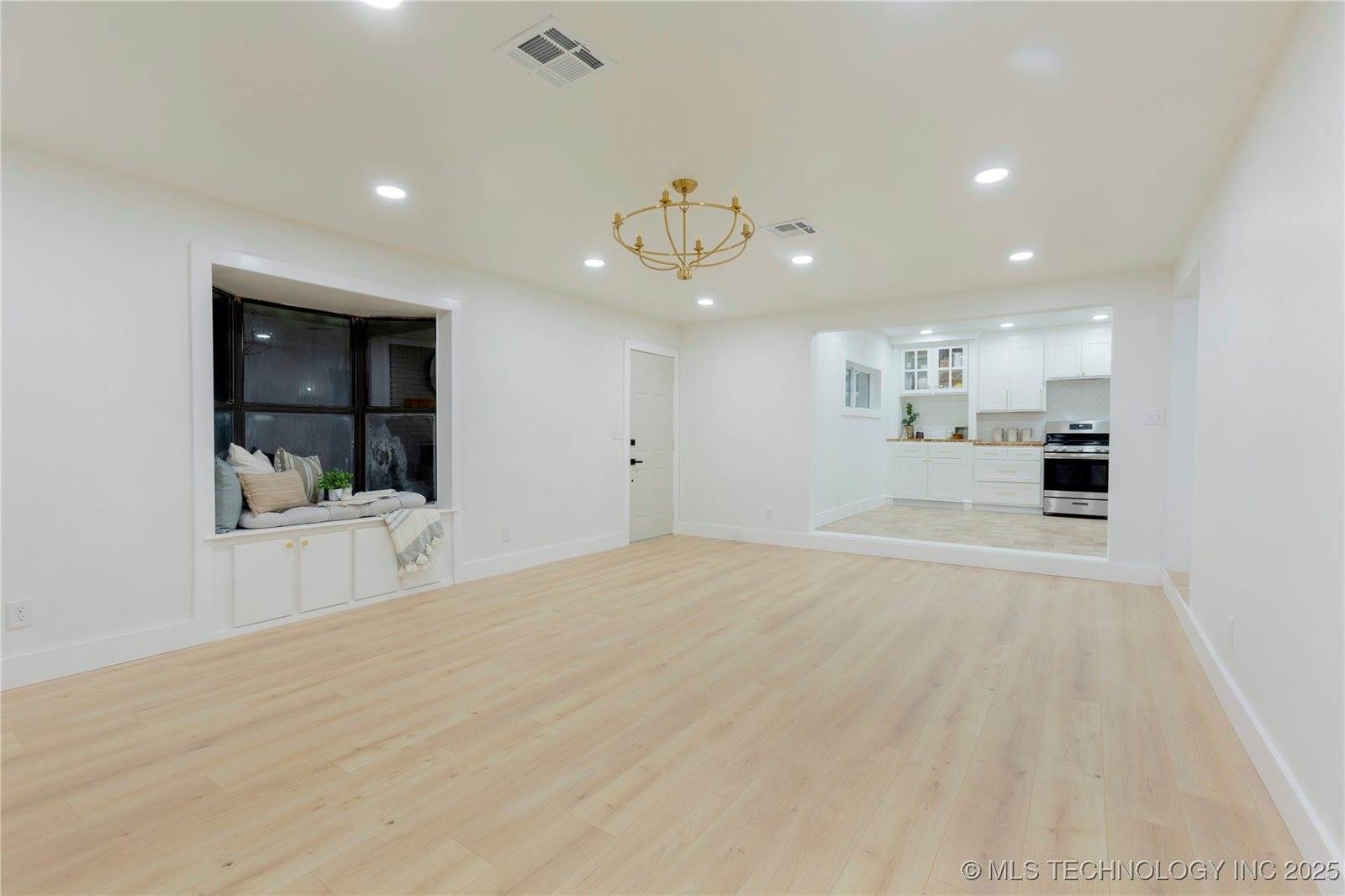 802 East Delaware Avenue, McAlester, OK 74501