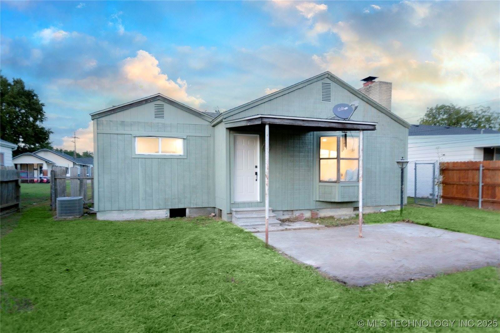 802 East Delaware Avenue, McAlester, OK 74501