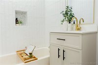 802 East Delaware Avenue, McAlester, OK 74501