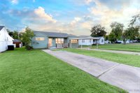 802 East Delaware Avenue, McAlester, OK 74501