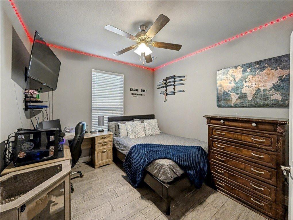 921 West Ashmore Landing Loop, Centerton, AR 72719