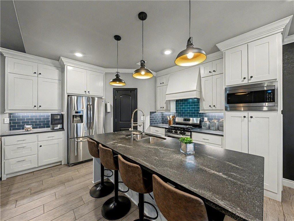 921 West Ashmore Landing Loop, Centerton, AR 72719