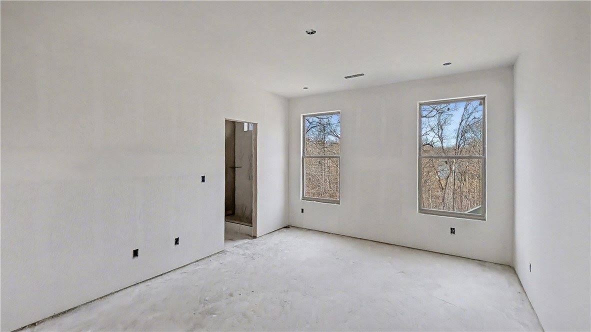 2 Yarrow Circle, Bella Vista, AR 72715