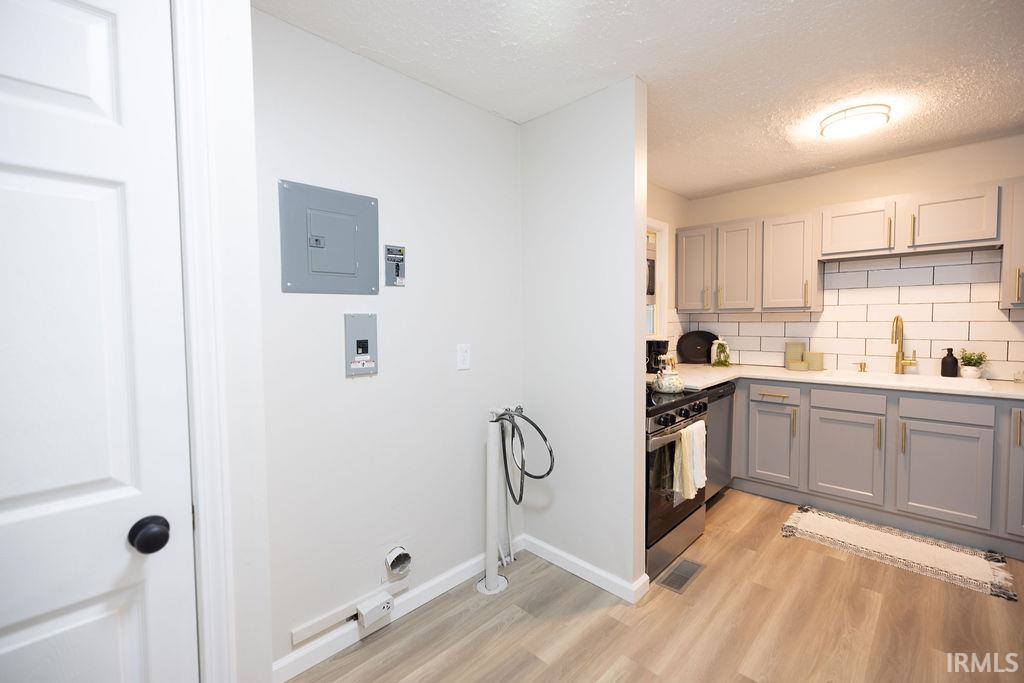 201 N Shellbark Road, Muncie, IN 47304