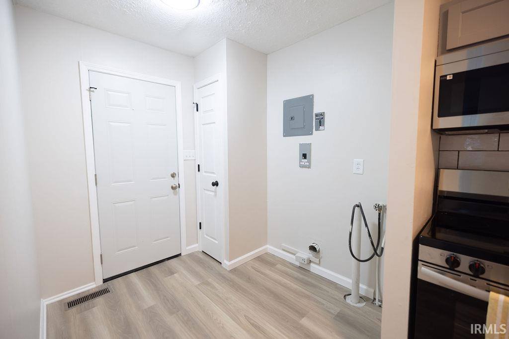 201 N Shellbark Road, Muncie, IN 47304