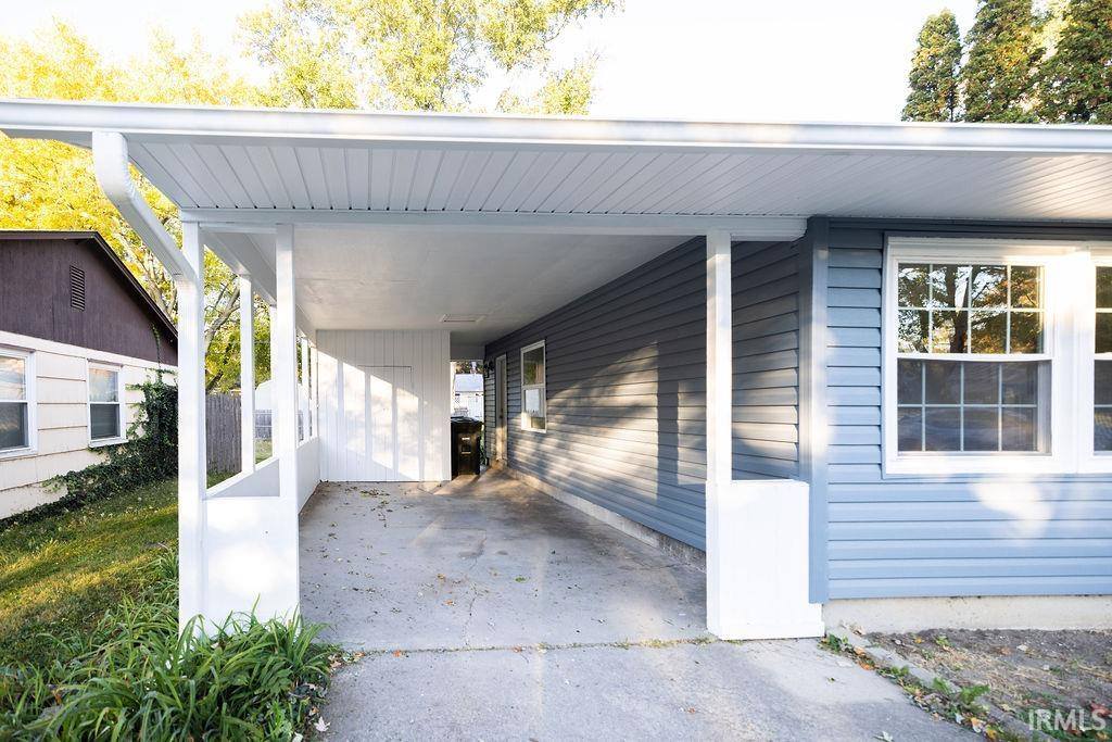 201 N Shellbark Road, Muncie, IN 47304