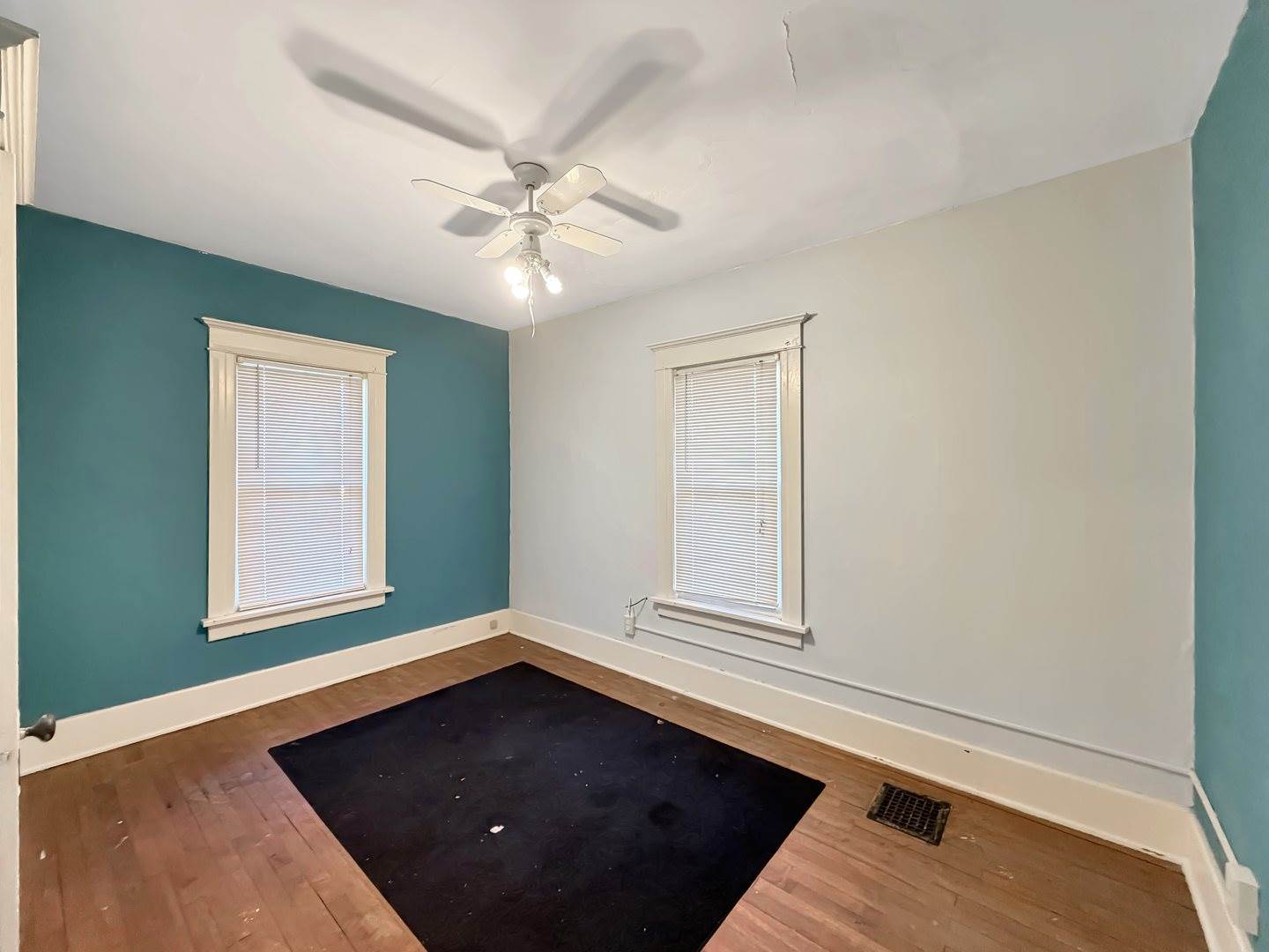 1468 South Float Avenue, Freeport, IL 61032