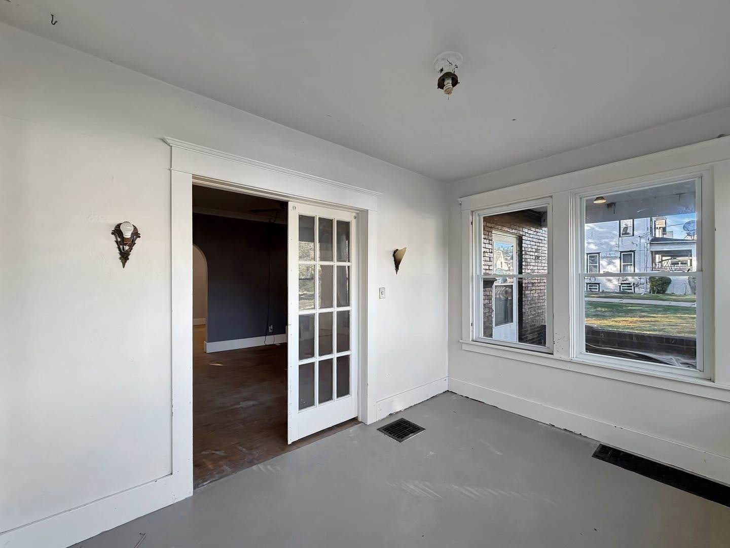 1468 South Float Avenue, Freeport, IL 61032