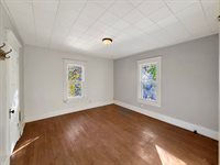 1468 South Float Avenue, Freeport, IL 61032