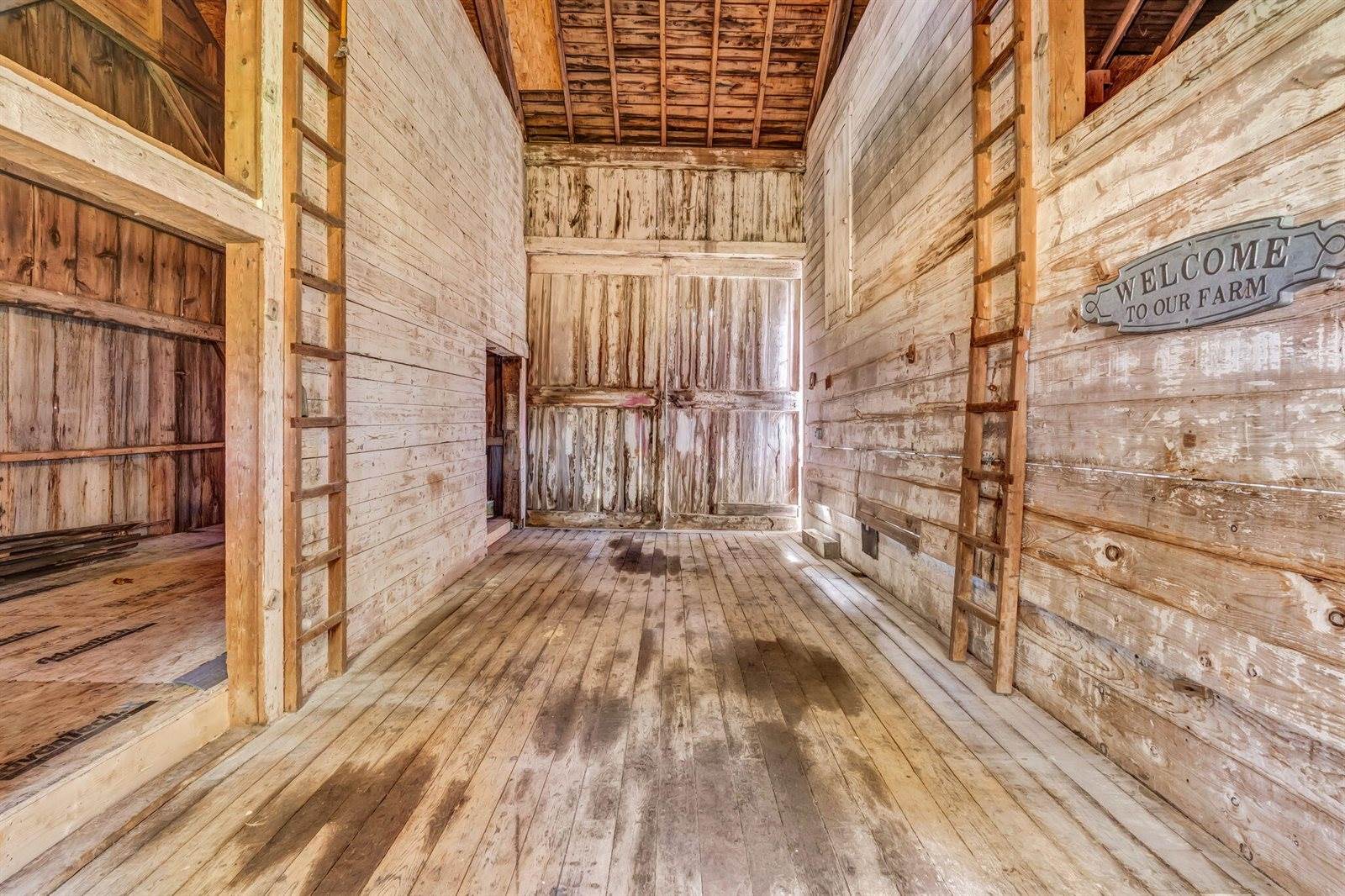 180 Main Road North, Hampden, ME 04444