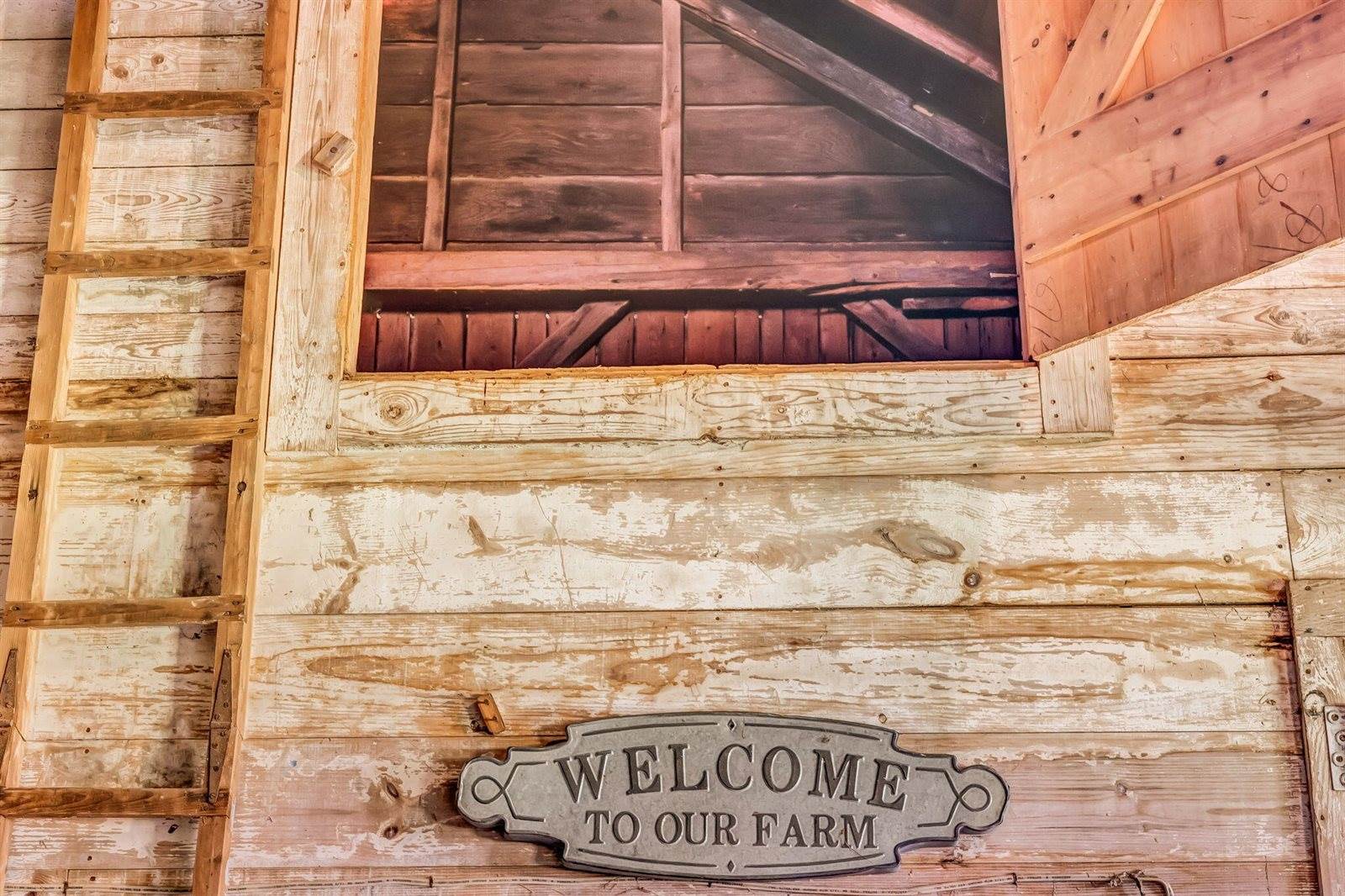 180 Main Road North, Hampden, ME 04444