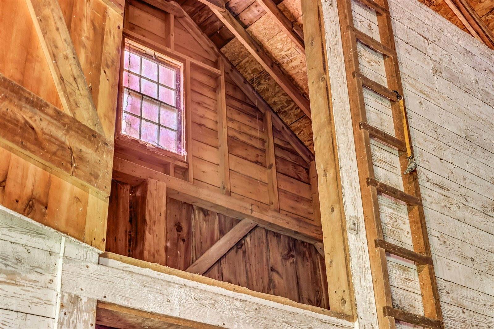 180 Main Road North, Hampden, ME 04444