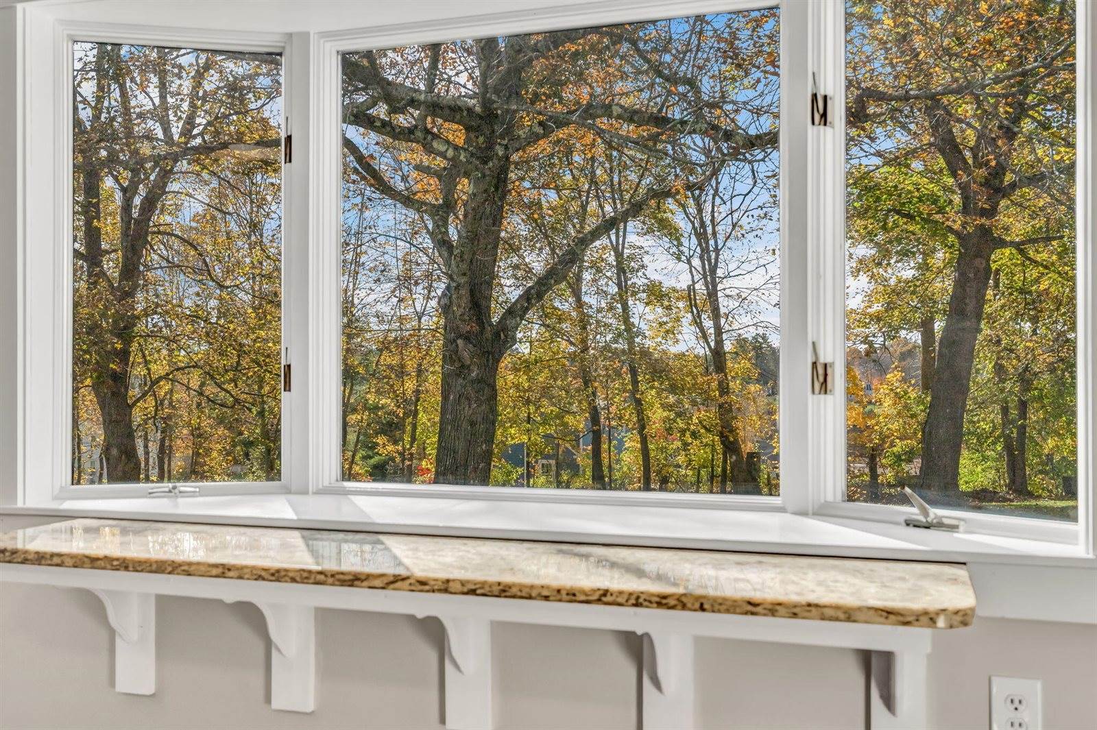 180 Main Road North, Hampden, ME 04444