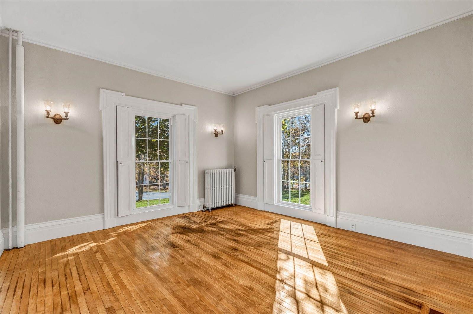 180 Main Road North, Hampden, ME 04444