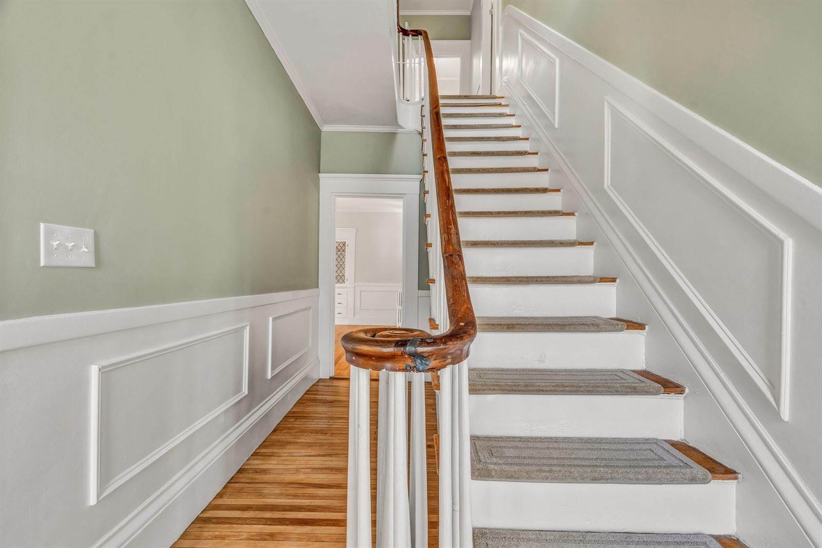 180 Main Road North, Hampden, ME 04444