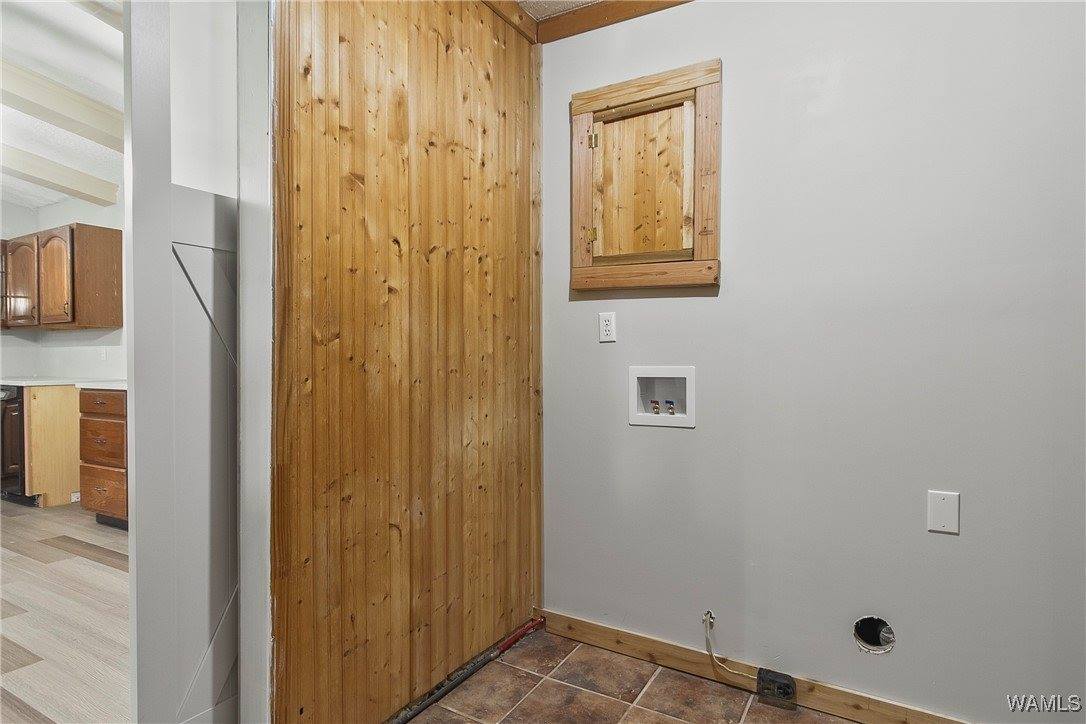 2931 County Rd 52, Moundville, AL 35474