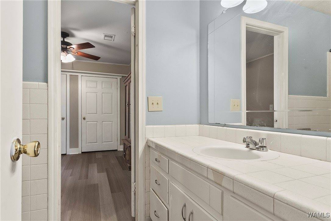 2931 County Rd 52, Moundville, AL 35474