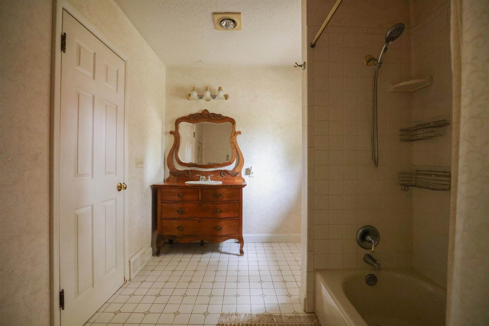 921 West Kilgore Road, Portage, MI 49024