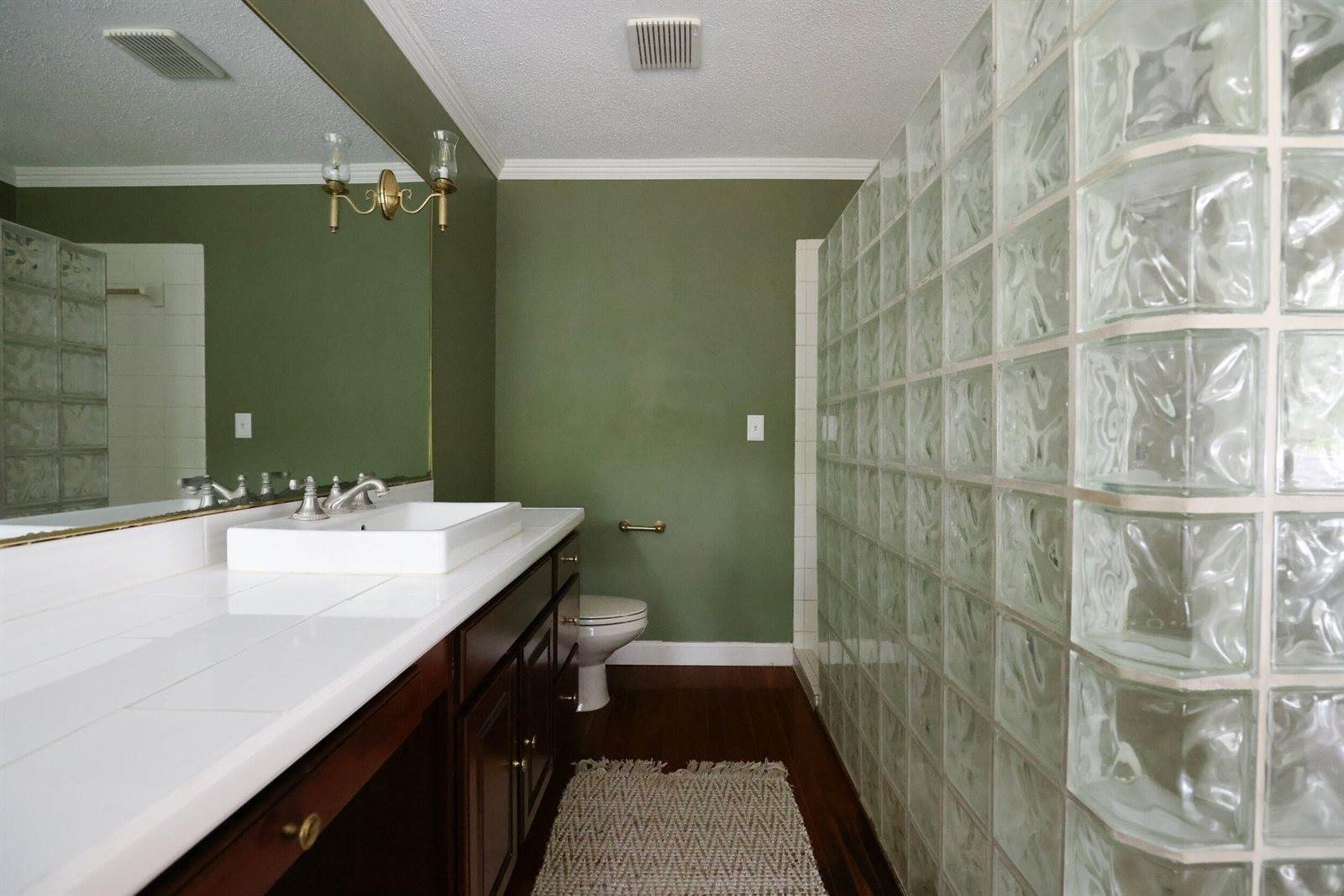 921 West Kilgore Road, Portage, MI 49024