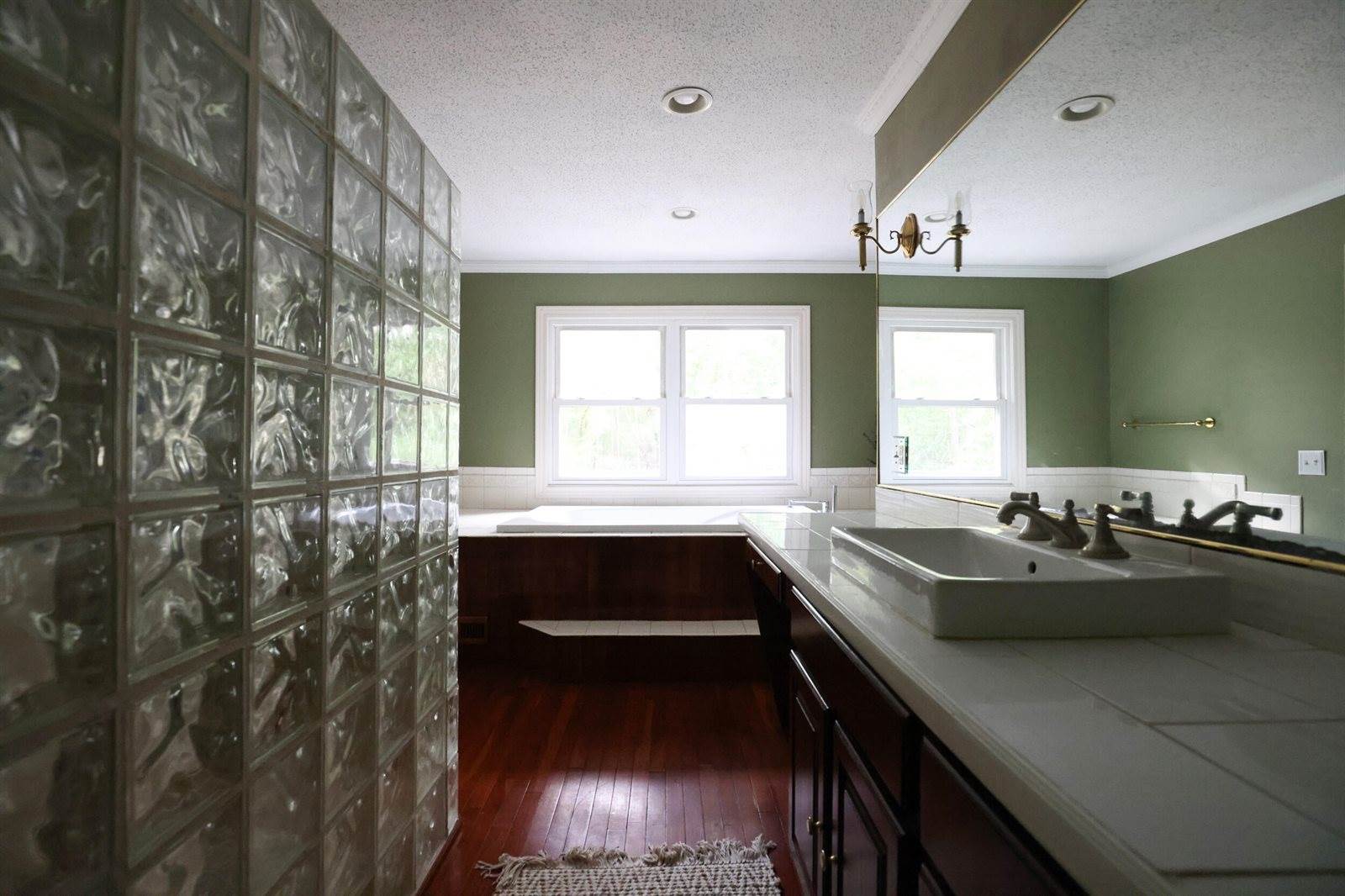 921 West Kilgore Road, Portage, MI 49024