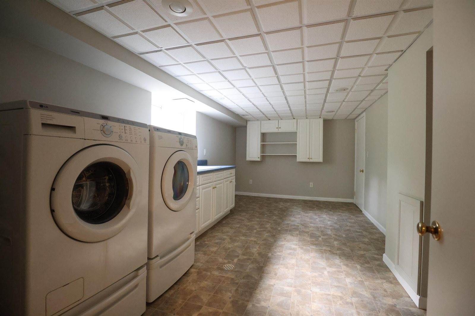 921 West Kilgore Road, Portage, MI 49024