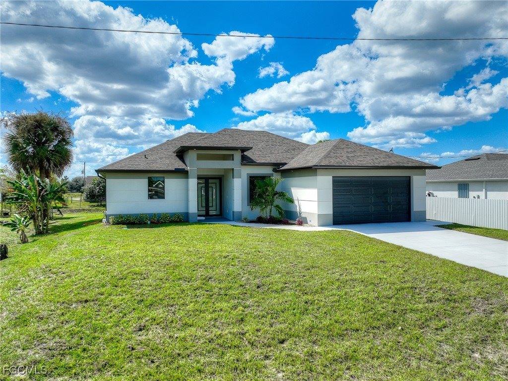 1019 Cedartree Avenue, Lehigh Acres, FL 33971