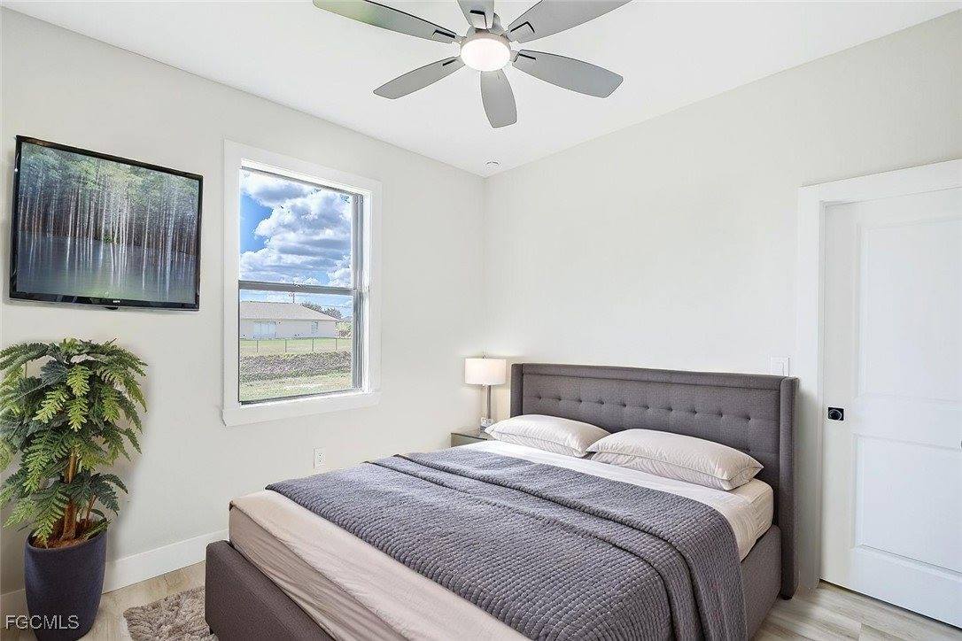 1019 Cedartree Avenue, Lehigh Acres, FL 33971